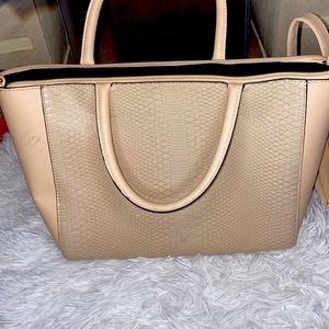 Women’s Tan Pocket Book W/ Minor scraps